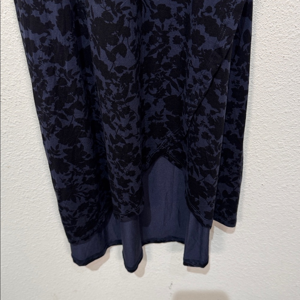 Z Supply Blue Black Floral Long Sleeve Dress size medium - Picture 5 of 9